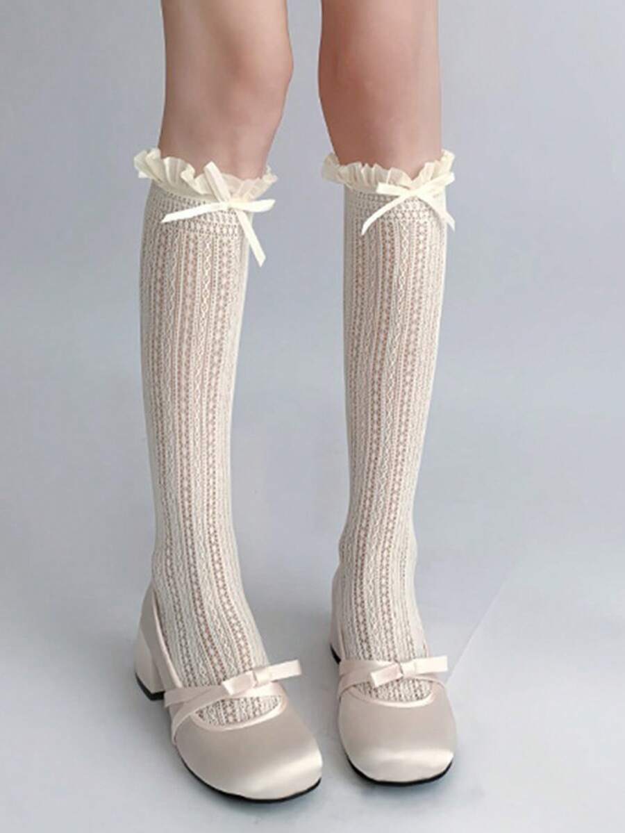 1 đôi tất cao đến đầu gối dành cho nữ, có ren, họa tiết bướm, xếp ly và lưới khoét lỗ. - Nhiều màu - Xem 1