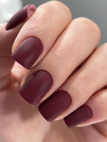 24 szt. matowych, migdałowych sztucznych paznokci w kolorze czerwonego wina, zestaw matowych, wybielających naklejek na paznokcie w jednolitym kolorze z narzędziami, elegancki, codzienny niezbędnik dla kobiet