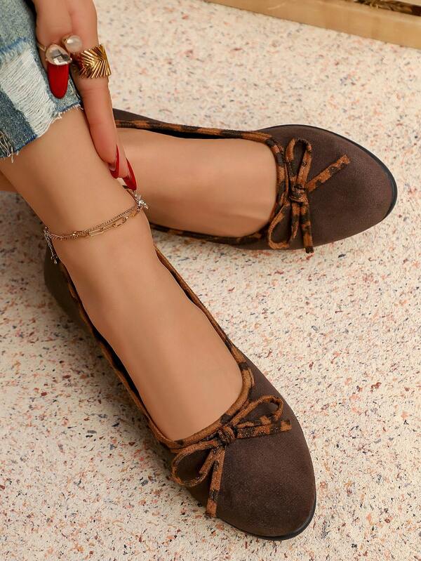 Vintage Leoparden-Muster-Kanten Keilabsatz Slip-On Schuhe mit Schleifen-Dekor, bequeme und vielseitige Damenschuhe