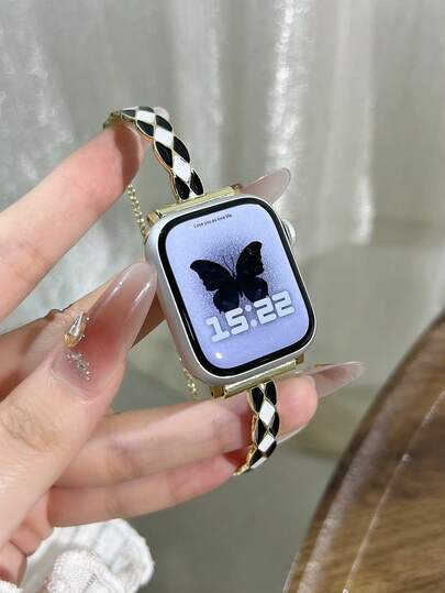 Emailliertes Schachbrett-Armband für Damen Bänder, kompatibel mit Apple Watch Armbändern 38/40/41/42/44/45/46/49mm, geeignet für Series 11/10/9/8/7/SE/6/5/4/2/1, Ultra 1/2/3, (nur Verkauf von Uhrenarmbändern) goldfarbene Metallkette mit verstellbarem Quastenarmband