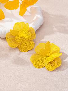 一对优雅金属质感镂空蝴蝶花朵吊坠耳环，适合女性日常、派对、节日装扮 - 黃色 - 查看 2