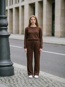 Lanzinha Women's 2-Piece Set: Blouse And Wide-Leg Pants - Rust Brown - View 2