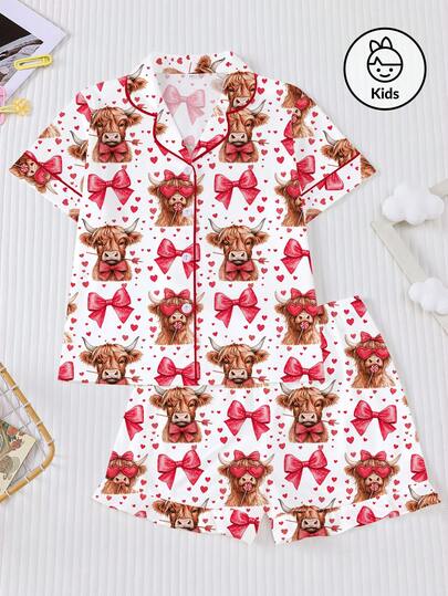 两件套儿童爱心领结高地奶牛印花短袖睡衣套装，卡通可爱幼儿睡衣，阻燃新款翻领衬衫和松紧腰短裤，适合儿童和青少年日常穿着和派对，可机洗