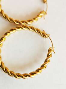 One Pair/Two Pairs Gold Tone Braided Hoop Earring The Size Is 3.5 Cm/1.37 Inch Exaggerated Large Circle Metal Earrings For Women, Daily & Party Wear Minimalist Statement Earrings, Vacation & Date Night Jewelry - Multicolor - View 4