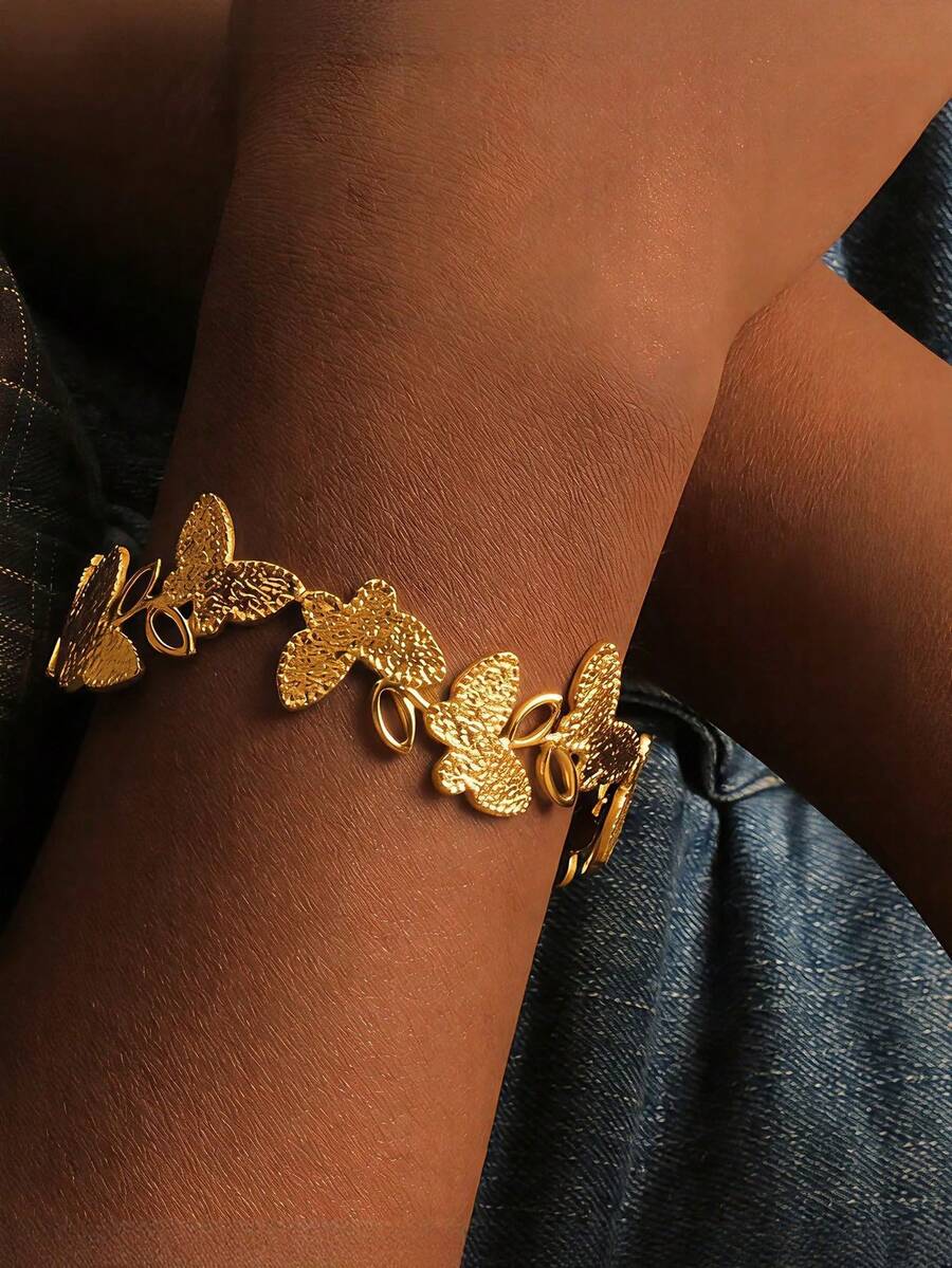 MONALLY Luxuriöser, eleganter, verstellbarer offener Armreif mit Schmetterling-Manschette aus Edelstahl für Frauen, Streetwear-Schmuck, Boho-Design, wasserdichtes Accessoire für den täglichen Gebrauch - offenes Armband - Übersicht 1