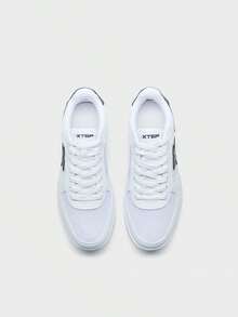 XTEP新款白/藏蓝色跑鞋 - 新白色/墨青藍 - 查看 3