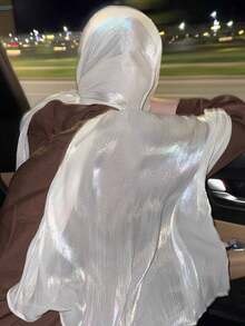 1pc Women's Basic Solid Color Silk-Like Elegant Shiny Soft Headscarf, Arabian Casual Long Scarf, Conservative Plain Headwrap, Suitable For Daily Use, SHIMMER HIJAB For Dress - 銀色 - 查看 1