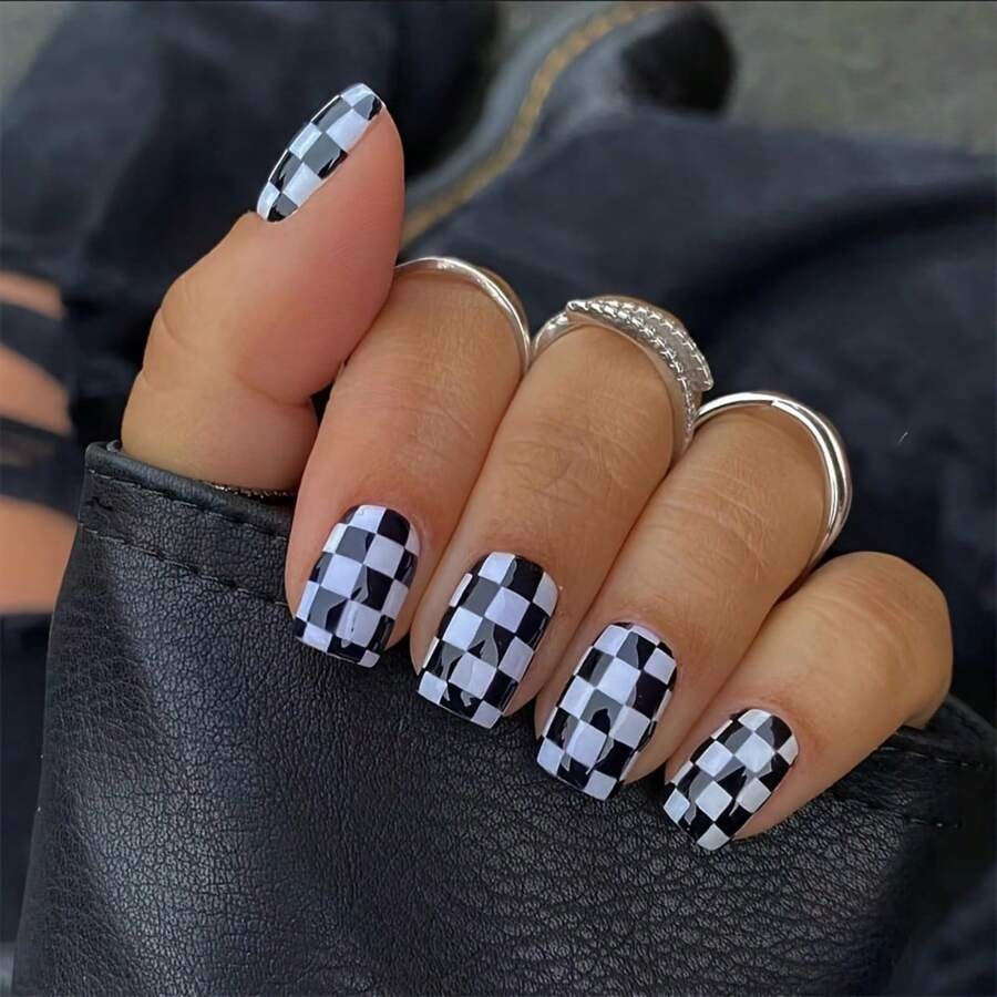 48 Pieces Of Matte Black And White Checkered Rectangular Patches For Medium-Length Nails, Featuring A Minimalist Design Suitable For Both Casual And Formal Occasions - 48pcs - View 1