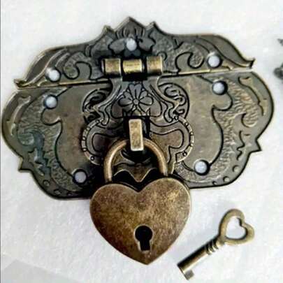 1set Antique Bronze Hasp Latch Lock Set With Heart-Shaped Padlock And Key For Wooden Box, Decorative Vintage Iron Hardware Accessory