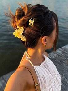 1pc Minimalist Elegant Daisy Flower Shark Claw Hair Clip, Suitable For Beach Vacation/Gift - Multicolor - View 3