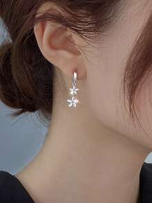 Exquisite Floral Cubic Zirconia Earrings, S925 Sterling Silver Earrings With Gift Box, Suitable For Bridesmaids And Date Wear - White Gold - View 6