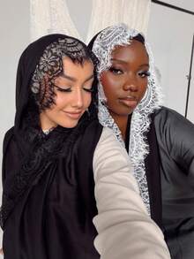 1 pièce Écharpe élégante à bordure en dentelle modale pour femmes, multifonctionnelle, hijab élégant, châle respirant, peut être utilisé comme serviette de plage, foulard de tête, protection solaire, convient pour la plage d'été, les vacances et le port quotidien, pour toutes les saisons. - Multicolore - Voir 7