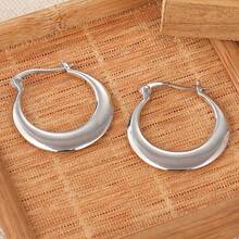 Boucles d'oreilles créoles minimalistes et à la mode en argent, convenant pour le port quotidien et les rassemblements des femmes. Un accessoire délicat et un excellent cadeau pour les fêtes - Argent - Voir 3