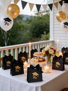 5个优雅黑色毕业礼品袋，饰以金色箔纸和缎带，内含毕业帽、毕业证书和缎带——是毕业派对用品和礼品包装的完美之选 - 多色 - 查看 8