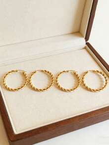 One Pair/Two Pairs Gold Tone Braided Hoop Earring The Size Is 3.5 Cm/1.37 Inch Exaggerated Large Circle Metal Earrings For Women, Daily & Party Wear Minimalist Statement Earrings, Vacation & Date Night Jewelry - Multicolor - View 7