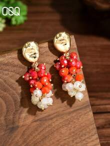 OOQ 1对时尚彩色3D仿真葡萄串珠耳环，女士手工饰品，适合海滩、情人节、母亲节、订婚、结婚等场合作为礼物或配饰（手工串珠颜色和位置随机，光滑表面在包装和运输过程中可能出现划痕或不平整，敬请谅解） - 紅色 - 查看 4