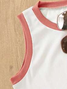 Conjunto de 2 piezas de camiseta sin mangas y falda larga de unicolor con ribete de contraste en estilo vintage elegante para resort, primavera/verano - Blanco y rosa - Ver 4