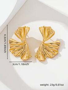 1 Pair Fashionable & Delicate Gold Ginkgo Leaf Earrings, Vintage Minimalist Elegant Jewelry For Women, Suitable For Daily Wear, Vacation, Dates And Parties - Gold - View 5