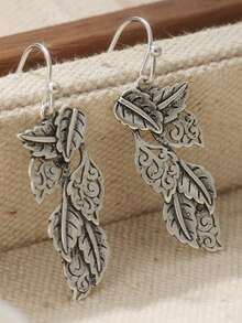 1 Pair Handcrafted Leaf Design Hollow Earrings, Vintage Fashion Style, Suitable For Women To Wear On Holidays And Festivals, A Perfect Gift For Her - Silver - View 8