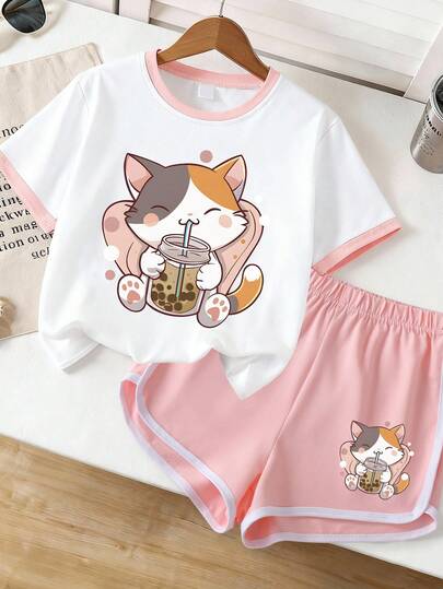 Bộ đồ 2 mảnh gồm áo thun và quần short in họa tiết sáng tạo dành cho bé gái, mẫu mới về mùa xuân/hè, trang phục thường ngày năng động, thoải mái và có điểm nhấn vui tươi, hoàn hảo cho những bộ trang phục ngọt ngào dễ thương hàng ngày.