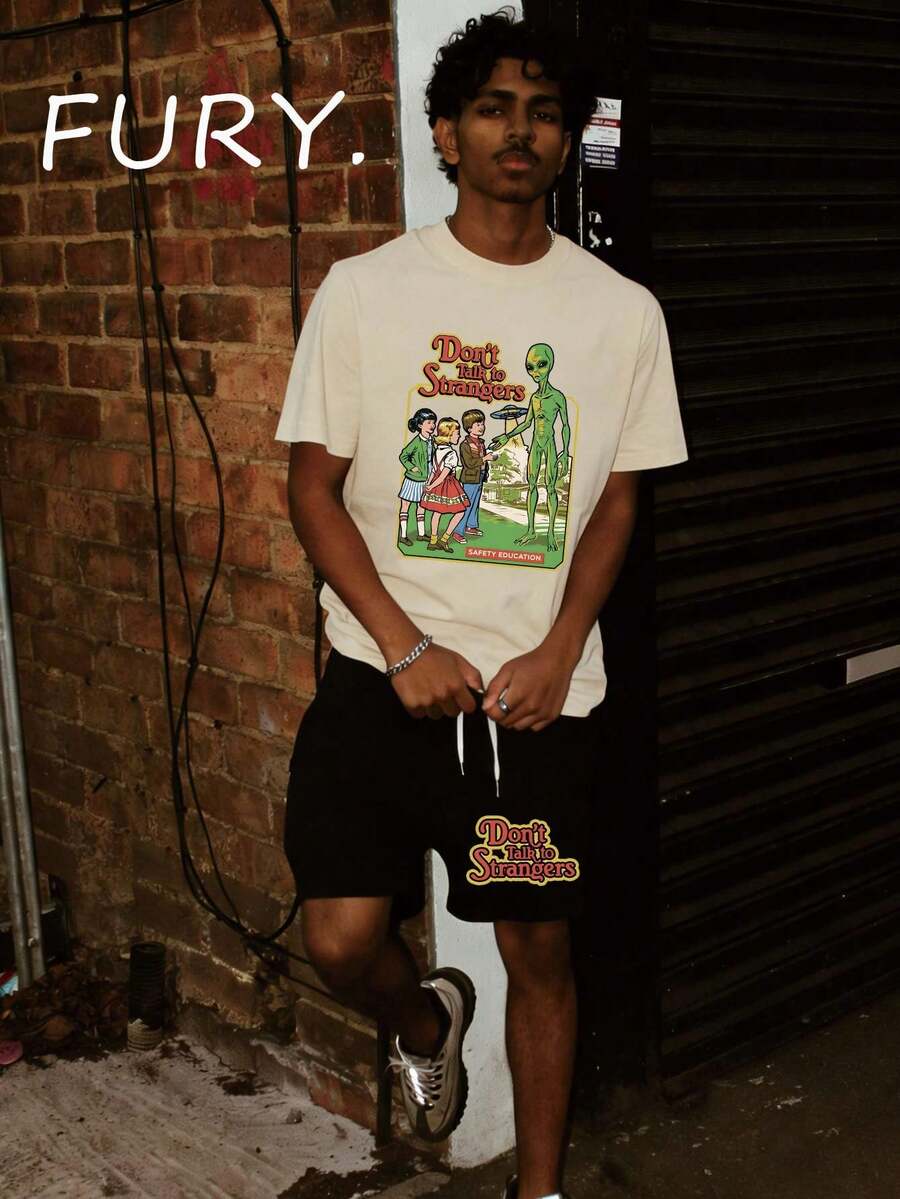 Men's Streetwear "Don't Talk To Strangers" Alien Cartoon Graphic Short Sleeve Tee & Letter Print Drawstring Shorts Two Piece Set Shorts Set Streetwear Two Piece Outfit Street Style, Comfortable, Sporty Printed Tracksuit, Perfect For Outings, Trips, Gatherings With Friends, And Everyday Wear. - 杏色+黑色 - 查看 1