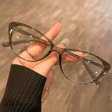 1个猫眼妆工具，纯色TPR（热塑性橡胶）材质，无度数眼镜（不含眼镜盒） - 紫紅色 - 查看 6