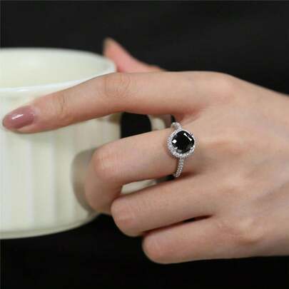 1 Carat Moissanite Luxury Wedding Ring, Tancise Classic Women's Ring, Set With 1 Carat D Color Round Moissanite Luxury Wedding Jewelry