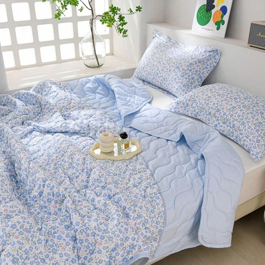 1pc Ultra Soft Cooling Quilt - Lightweight All-Season Bedding, With Stylish Plaid Pattern, 100% Polyester, Machine Washable, Suitable For Single/Double Bed, Hotel, Camping And Home Decor, Back To School/Semester/Dorm Bedding, Hotel-Grade Luxury Bedding | Modern Stitched Design | Technology Embossed - Baby Blue - View 1