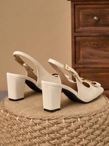 WHDXY Giày sandal hở gót mũi vuông màu mơ nhạt, khóa kim loại, gót dày 7cm, kiểu dáng thanh lịch, phù hợp cho đi làm, công sở, hẹn hò, mặc hàng ngày và các dịp giao lưu nhẹ nhàng. - Màu be - Xem 3