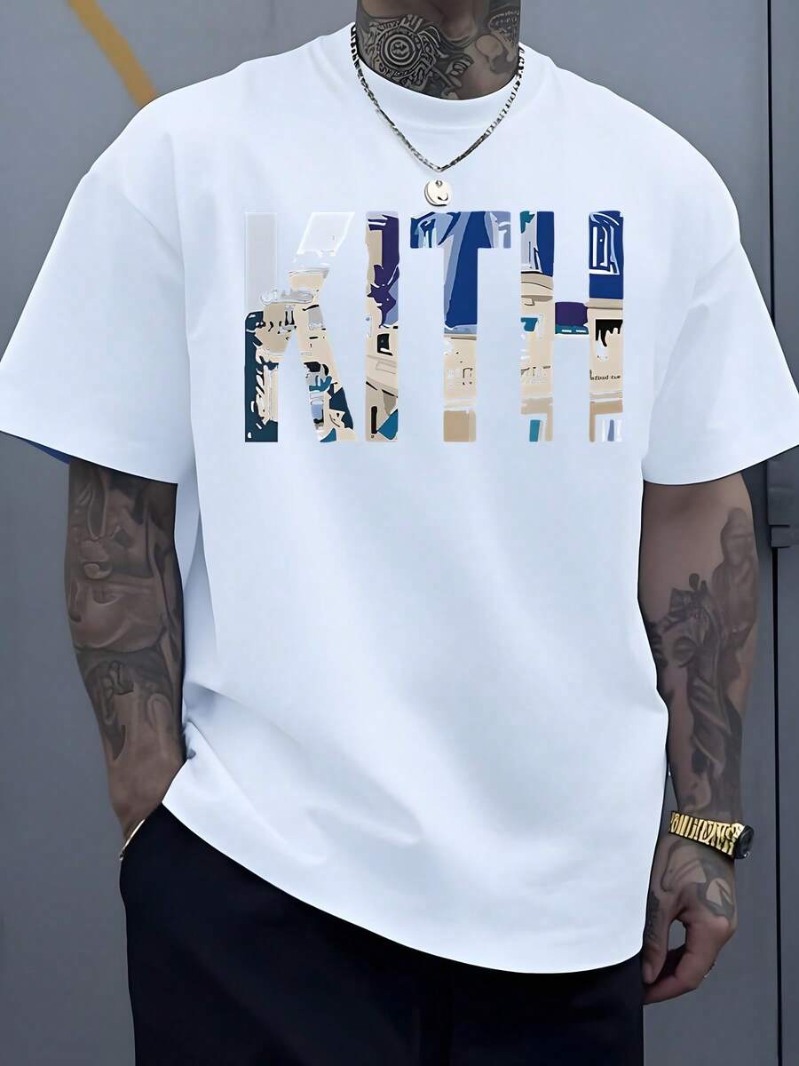 Letras grandes en el pecho forman una palabra con tonos beige azul y blanco que evocan energía urbana y modernidad transmitiendo y confianza camisetas de hombre casual cómoda para uso diario y encuentros sociales - Blanco - Ver 1