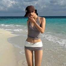 Traje de baño de moda 2026 - cuadros marrones - Ver 4