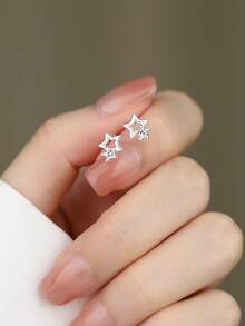 925er Sterling Silber Unisex Cut Out Vierblättrige Klee Ohrstecker mit Mikro Kubikzirkonia, Hypoallergen für Alltag, Party, Hochzeit, Geschenkbox, Ganzjährig - Weißes Gold - Übersicht 7