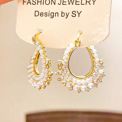 1对复古优雅水钻镶嵌仿珍珠耳环