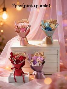 1件/2件/4件套人造花套装包含3朵人造玫瑰、满天星、花束包装纸和1朵20厘米x13厘米的永生花，是送给母亲、女友或朋友的生日或周年纪念日理想礼物。 - 粉色 - 查看 13
