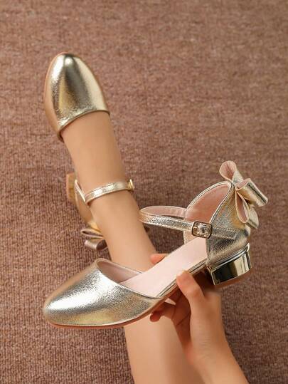 1 Đôi dép xăng đan trang trí nơ thời trang, kiểu dáng thanh lịch để bé gái mang hàng ngày.