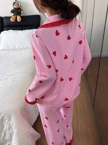 Dreamivo Bộ đồ ngủ nữ 2 món, áo dài tay và quần dài in hình trái tim kẻ sọc xếp nếp, đồ mặc nhà thoải mái - áo dài tay mềm mại có cúc cài và quần cạp chun. - Đỏ - Xem 2