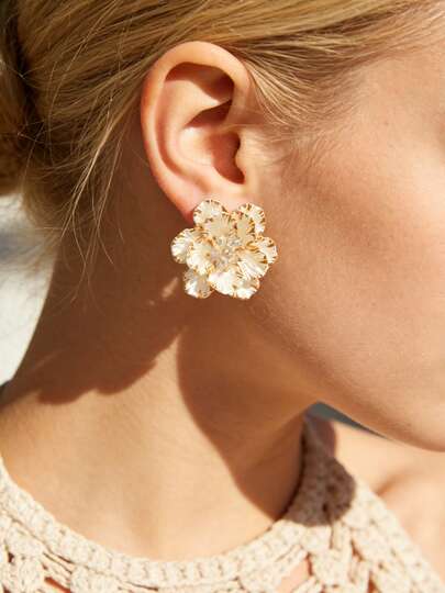 Mazuer 1 Pair Bohemian Style Acrylic Shell Design Flower 18K Gold Plated Stainless Steel Earrings, Suitable For Women As Gift For Vacation, Wedding, Daily Wear