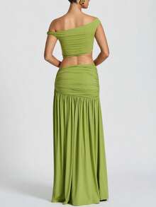 Women's Two-Piece Sets 2026 Summer New Arrival Sexy Spicy Girl One Shoulder Navel-Baring Ruched Metal Decor Beach Vacation Resort Wear Long Maxi Skirt 2 Piece Outfit - màu xanh lá - Xem 4