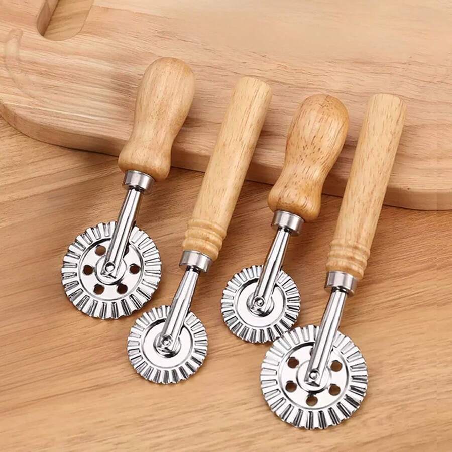 Bộ khuôn làm bánh bao kiểu Ý, khuôn bánh nướng và bộ dụng cụ làm bánh bao, dao cắt bột cán gỗ, dao cắt pizza, dụng cụ cán mì, dao cắt pizza và mì ống hợp kim kẽm, khuôn bánh nướng bằng gỗ, khuôn cắt bánh quy, dụng cụ vét bột, dụng cụ làm bánh bằng thép không gỉ, thích hợp để làm bánh nướng, bánh quy, vỏ bánh bao và làm bánh DIY.