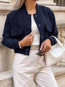 Apperloth A 女士短款飞行员夹克，翻盖口袋，纽扣前襟，轻薄宽松棒球领春季外套 - 藏蓝色 - 查看 2