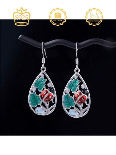 Bông tai mặt dây chuyền nữ thanh lịch, dễ thương, ngọt ngào, tinh tế, đính đá mặt trăng nhân tạo, họa tiết bọ rùa và lá cây, ít gây dị ứng, phù hợp để đeo hàng ngày, dự tiệc, du lịch, hẹn hò, lễ hội, cũng có thể dùng làm quà tặng.