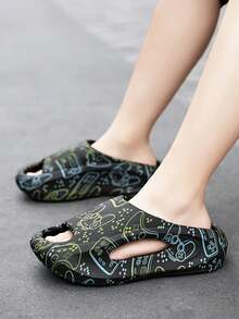 1 Pasang Sandal Anak Motif Kartun Lucu, Sandal Dalam dan Luar Ruangan yang Nyaman dan Ringan, Sandal Rumah Modis, Motif Acak - Hitam - View 4