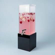 1个大容量立式饮料机 | 可视水位 + 防漏水龙头 + 出水顺畅 + 易于清洁 | 亚克力材质 | 方形简约饮料机 | 适用于家庭、餐厅、派对、露台、商业酒吧等场所 | 可盛装果汁、苏打水、冷萃咖啡、柠檬水等。实用时尚，提升聚会和日常饮用体验。 - 查看 6