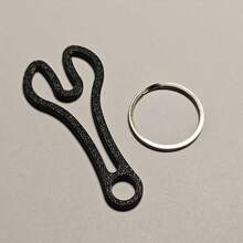 2pcs/Set Shopping Cart Coin Keychain, Supermarket Trolley Unlock Tool, Plastic 3D Material, Reusable For Supermarket Cart Unlock And Release, Compact And Durable Structure, Unlock - Multicolor - View 4