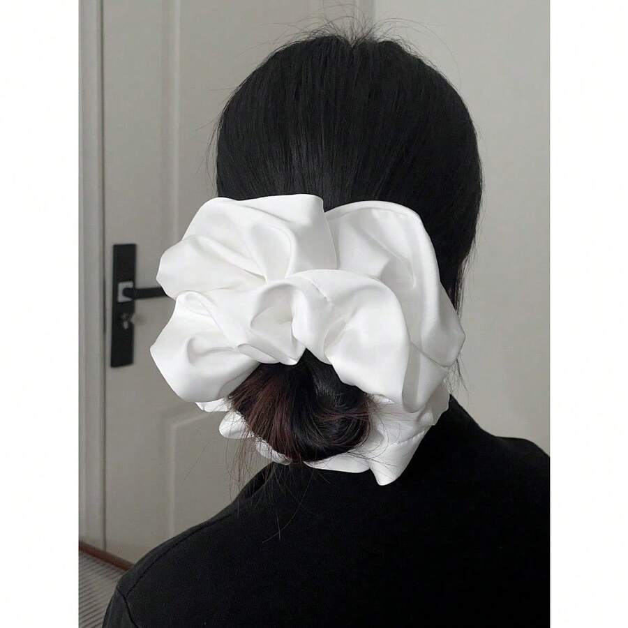 1pc White Faux Silk Super Large Fluffy High Elasticity Soft Smooth Texture Fashionable Casual Comfortable Wear All-Match Women's Hair Scrunchie With A Touch Of Luxury Scrunchies Hair Ties Scrunchy Hair Ties Ponytail Head Accessories Elastic Band Beauty Home Hair Accessories - 白色 - 查看 1