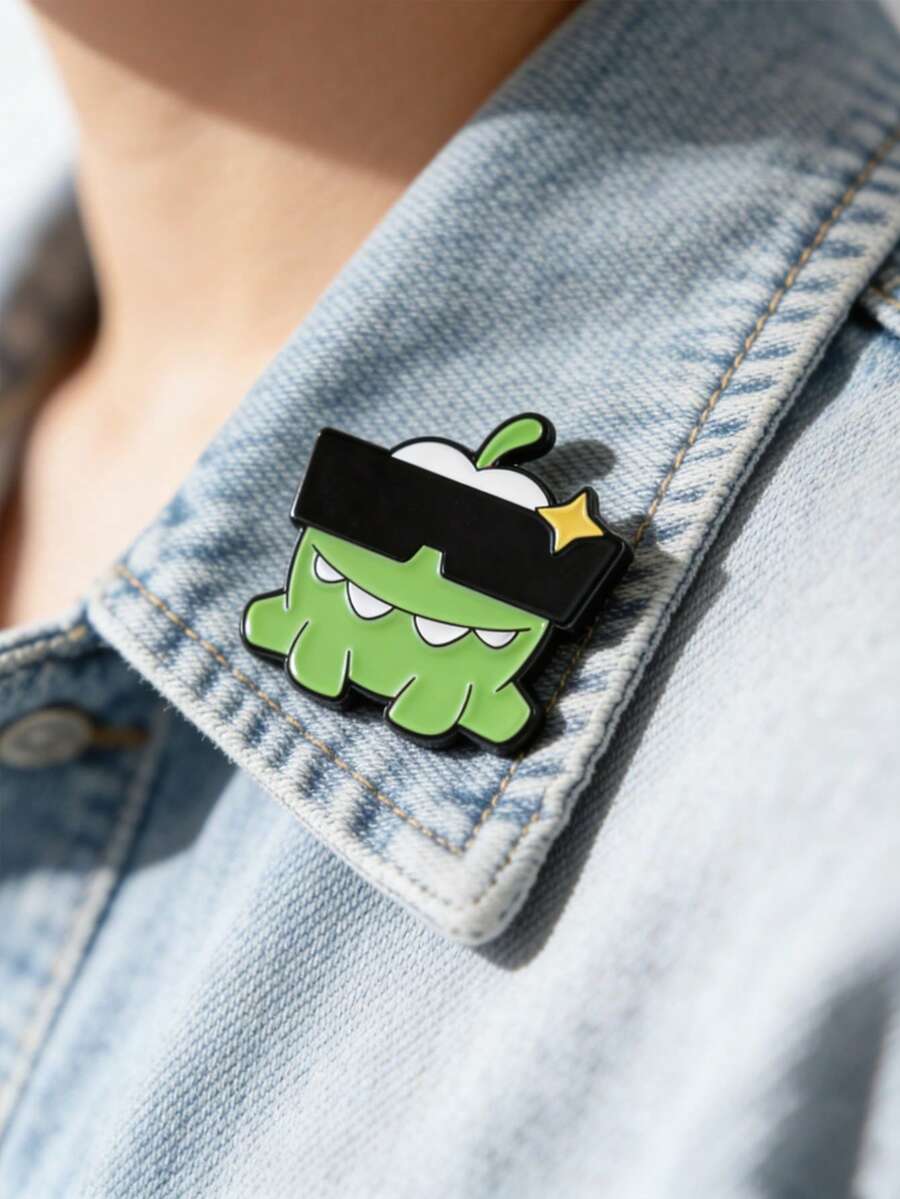 1枚《割绳子》Om Nom珐琅徽章，可爱绿色怪兽胸针，自我关爱徽章，金属胸针，时尚翻领徽章，背包衣服珠宝包别针，毕业礼物 - 彩色 - 查看 1