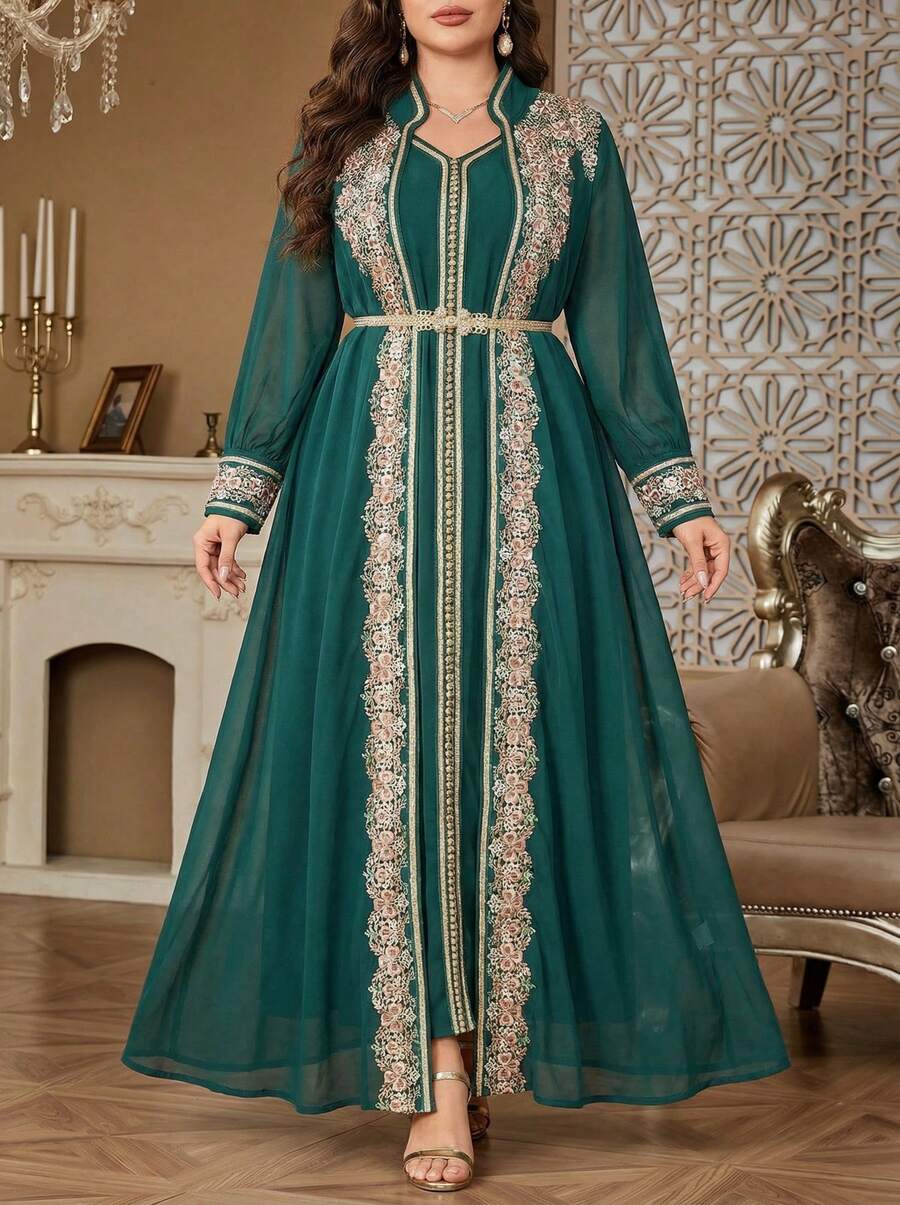 Solessence Vestido de dos piezas de estilo árabe para mujer de talla grande con panel bordado floral y cinta en contraste - Verde Oscuro - Ver 1