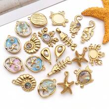 1件金色不锈钢海洋动物吊坠，天然贝壳镶嵌，包含贝壳螃蟹、海星等吊坠，可用于制作项链、手链、耳环，打造海洋主题珠宝，亦可作为DIY礼物。 - 彩色 - 查看 4