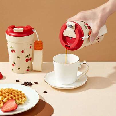 1个350/400毫升便携式塑料咖啡杯，密封防水，带盖，耐冷耐热，可盛装牛奶和咖啡，适合女性和女孩使用，可重复使用，适用于家庭、学校、卧室、办公室、户外露营、野餐、旅行、返校学生和成人，是户外旅行、家居装饰的必备品，也是送给女性、男性和朋友的礼物。