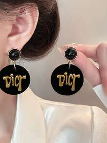 新款植绒字母耳环，小众百搭简约时尚独特耳环 - 植絨字母耳環 - 查看 3